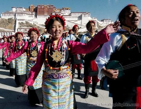 Viajes de Triángulo de Oro & Tibet en tren desde Xining