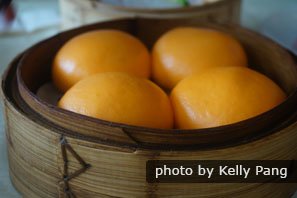 steamed creamy custard bun